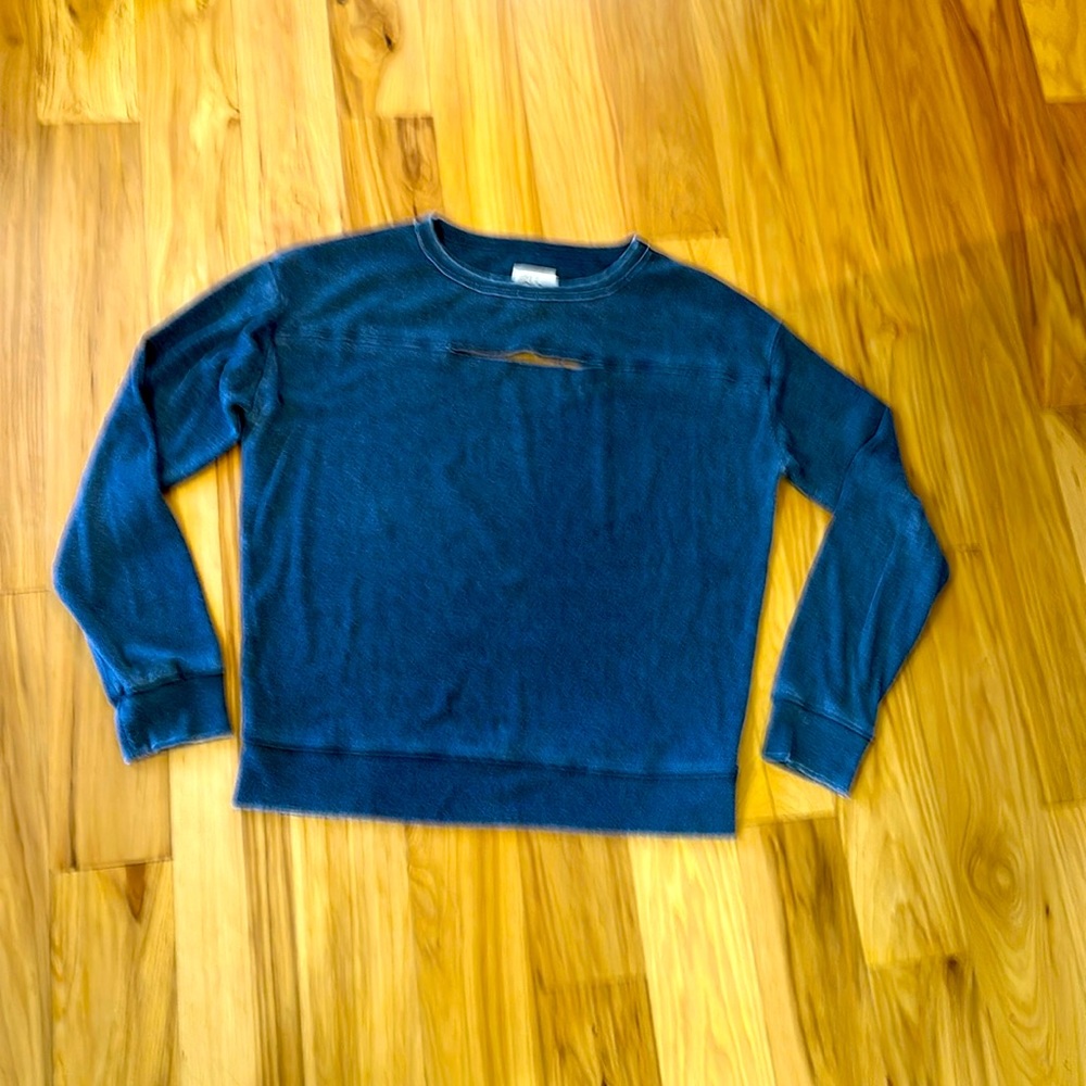 CHASER Charcoal gray soft cotton shirt with slit across top of chest. Size M.